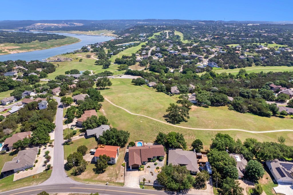 21206 National DR, Lago Vista, TX 78645