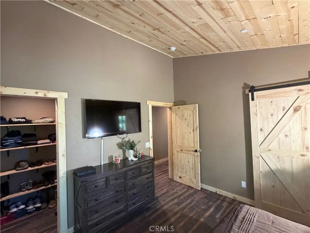 5975 Pine Avenue, Angelus Oaks, CA 92305