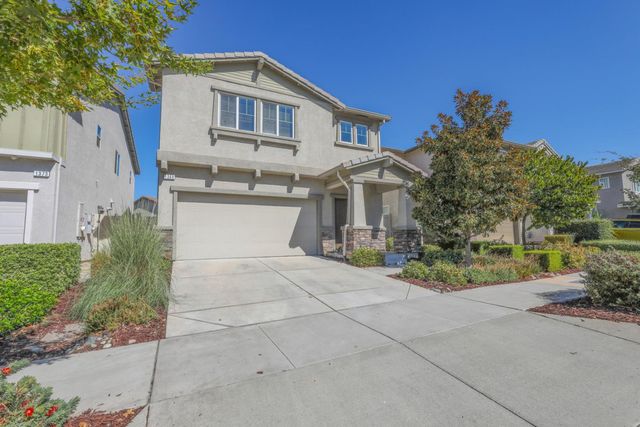 1369 Harvest Glen Way, Sacramento, CA 95834