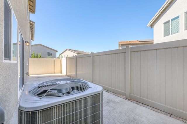 1369 Harvest Glen Way, Sacramento, CA 95834