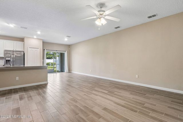 1111 BEACH DUNE Drive, Jacksonville, FL 32233