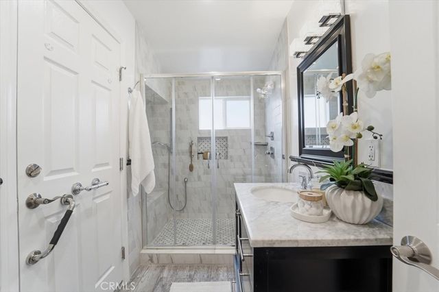 11937 S La Cienega, Hawthorne, CA 90250