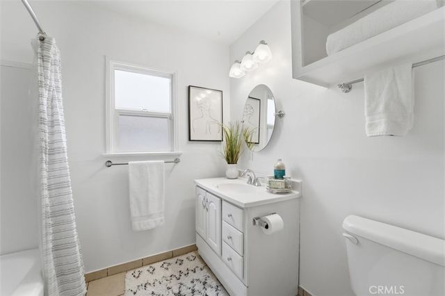 11937 S La Cienega, Hawthorne, CA 90250