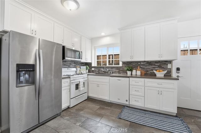 11937 S La Cienega, Hawthorne, CA 90250