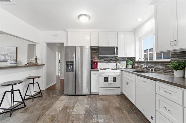 11937 S La Cienega, Hawthorne, CA 90250
