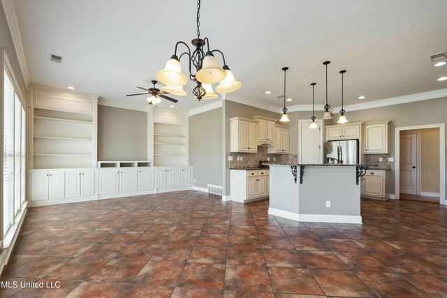 3784 N Houston Loop, Southaven, MS 38671