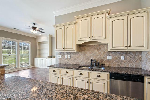 3784 N Houston Loop, Southaven, MS 38671