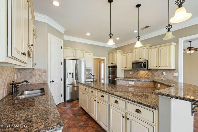 3784 N Houston Loop, Southaven, MS 38671