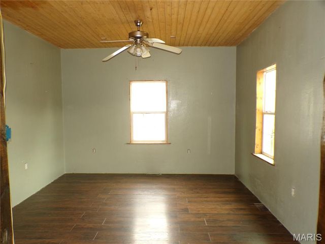 709 1st Street, Gillespie, IL 62033