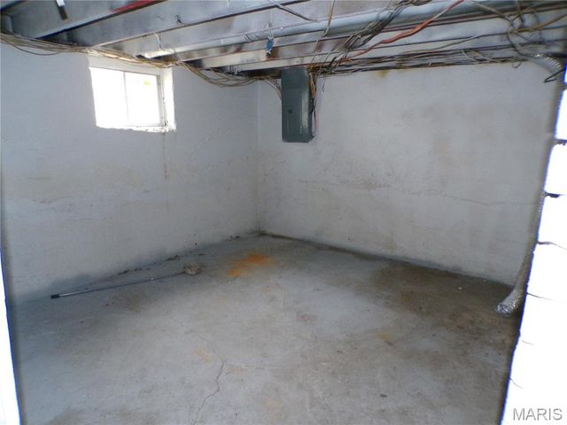 709 1st Street, Gillespie, IL 62033