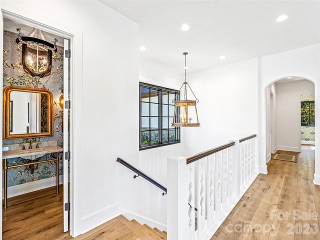 21 Evian Court, Asheville, NC 28804