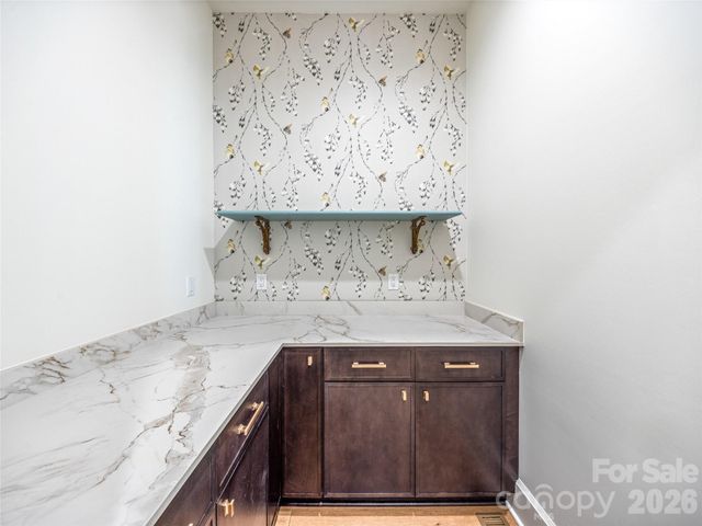 21 Evian Court, Asheville, NC 28804