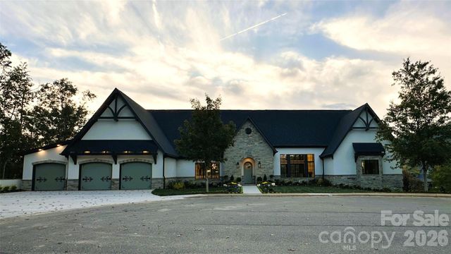 21 Evian Court, Asheville, NC 28804