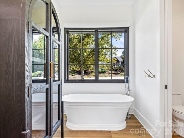 21 Evian Court, Asheville, NC 28804