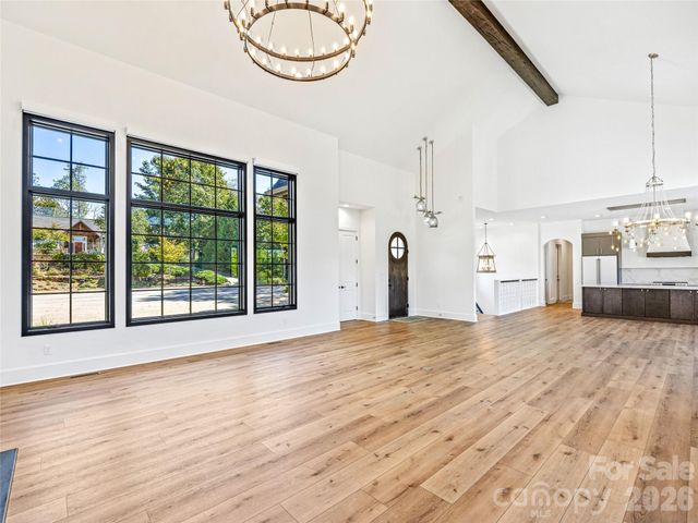 21 Evian Court, Asheville, NC 28804
