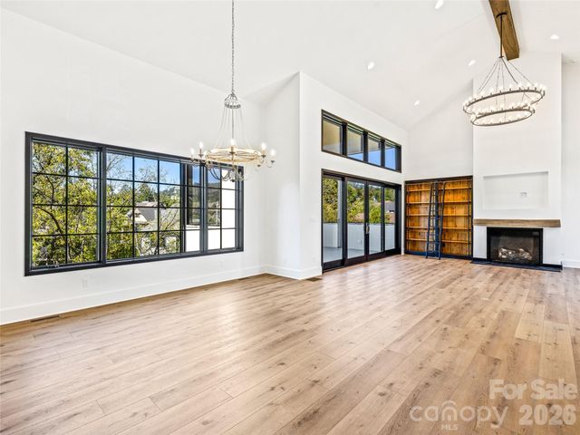 21 Evian Court, Asheville, NC 28804