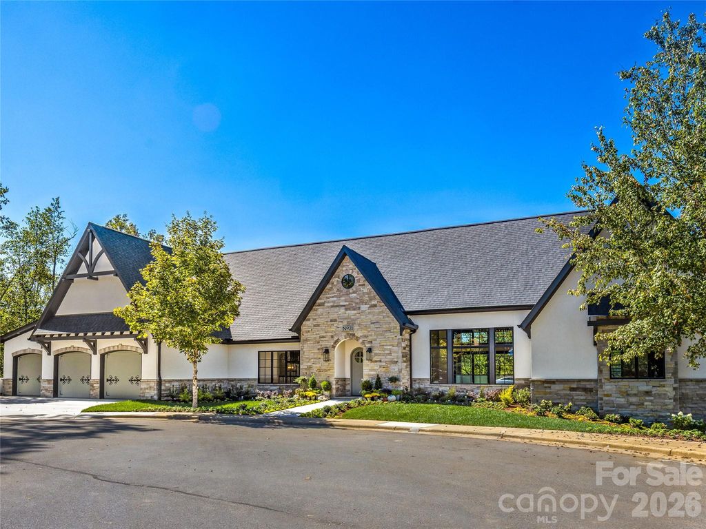 21 Evian Court, Asheville, NC 28804
