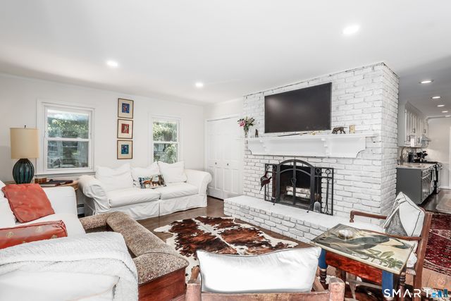 23 Old Green Road, Newtown, CT 06482