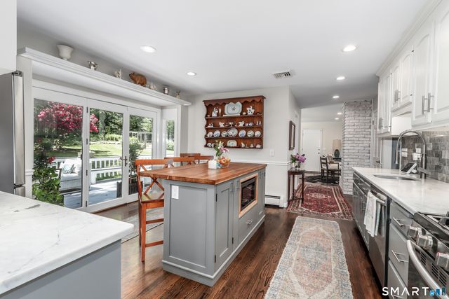 23 Old Green Road, Newtown, CT 06482