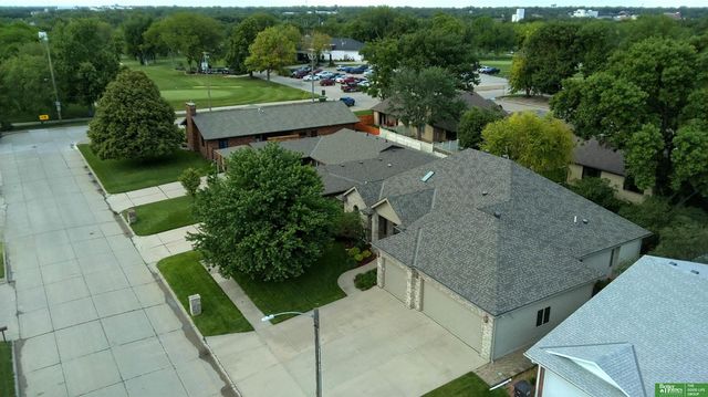 819 S Country Club Avenue, York, NE 68467