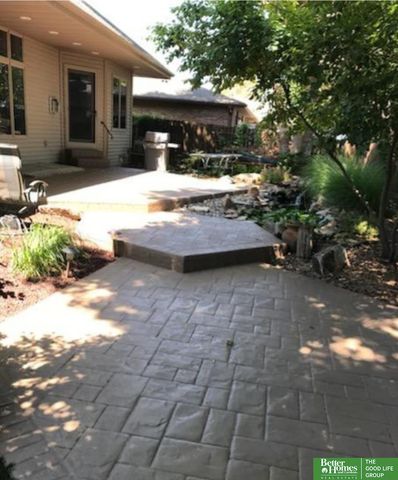 819 S Country Club Avenue, York, NE 68467