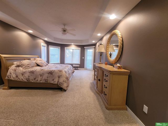 819 S Country Club Avenue, York, NE 68467