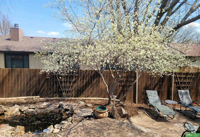 819 S Country Club Avenue, York, NE 68467