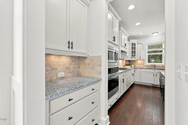 8204 Henderson Road, Apex, NC 27539