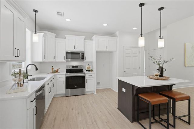 3705 Ronny Way, Gainesville, GA 30506