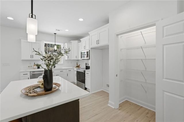 3705 Ronny Way, Gainesville, GA 30506