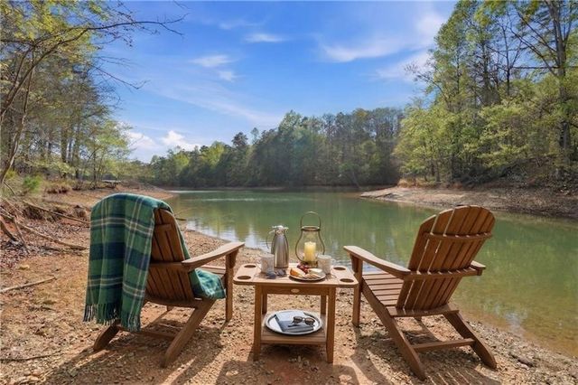 3705 Ronny Way, Gainesville, GA 30506
