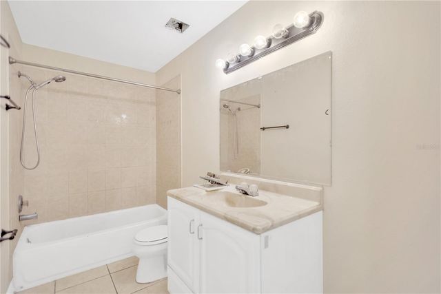 808 1ST AVENUE NE, Ruskin, FL 33570