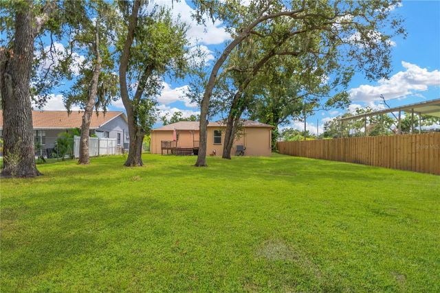 808 1ST AVENUE NE, Ruskin, FL 33570