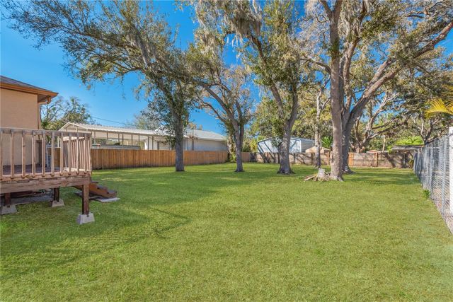 808 1ST AVENUE NE, Ruskin, FL 33570