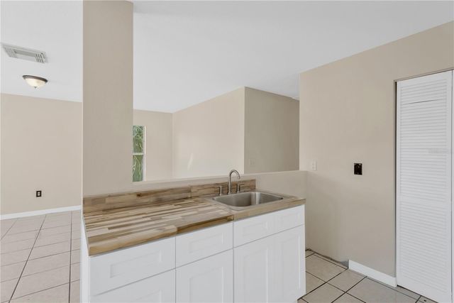 808 1ST AVENUE NE, Ruskin, FL 33570