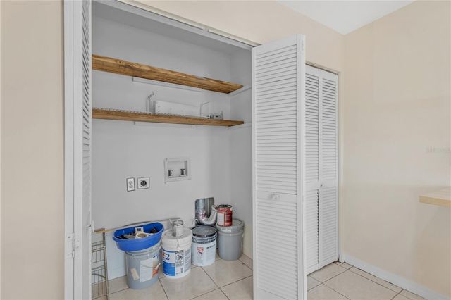 808 1ST AVENUE NE, Ruskin, FL 33570