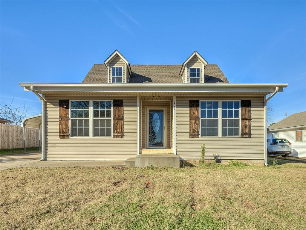 Image 1 of property listing at 109 SW 3rd Street, Jones, OK 73049