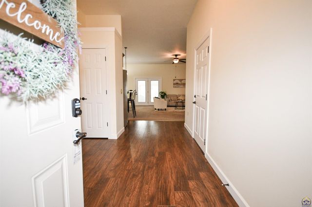 5508 SW Ojai ST, Topeka, KS 66614