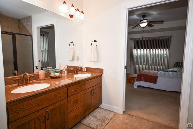 5508 SW Ojai ST, Topeka, KS 66614