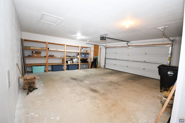 5508 SW Ojai ST, Topeka, KS 66614