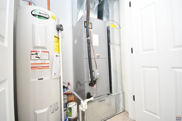 5508 SW Ojai ST, Topeka, KS 66614