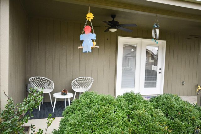 5508 SW Ojai ST, Topeka, KS 66614