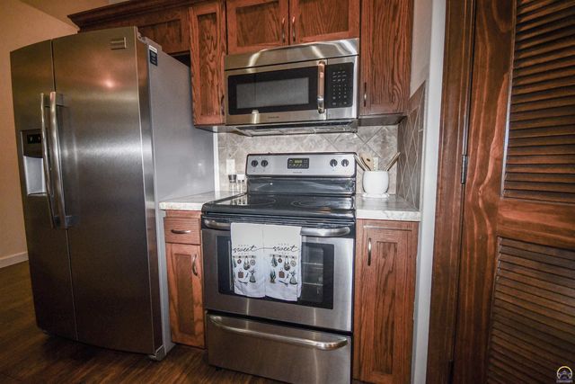 5508 SW Ojai ST, Topeka, KS 66614