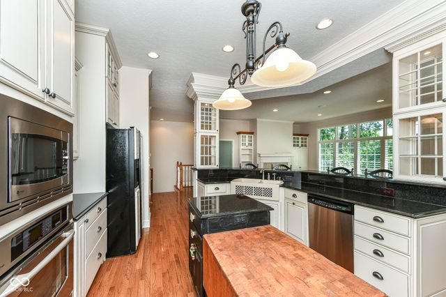 10655 Sunset Point Lane, Fishers, IN 46037