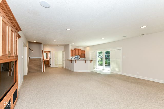 10655 Sunset Point Lane, Fishers, IN 46037