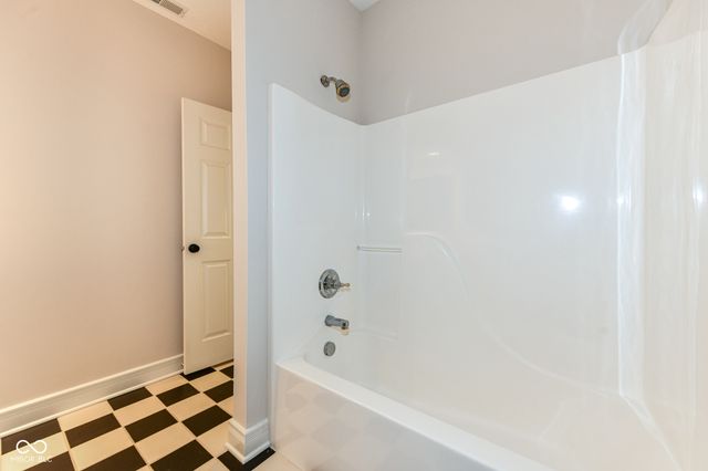 10655 Sunset Point Lane, Fishers, IN 46037