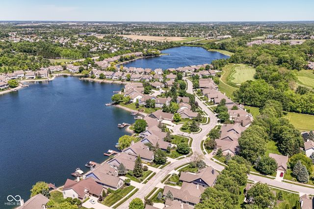 10655 Sunset Point Lane, Fishers, IN 46037