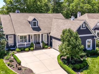 10655 Sunset Point Lane, Fishers, IN 46037