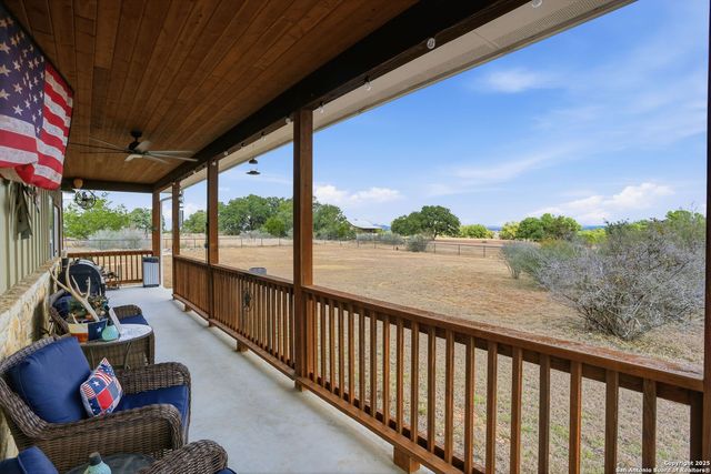 116 Martingale Trl., Bandera, TX 78003