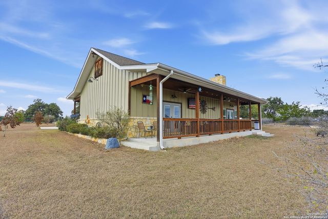 116 Martingale Trl., Bandera, TX 78003